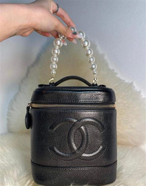 chanel vintage cosmetic bags